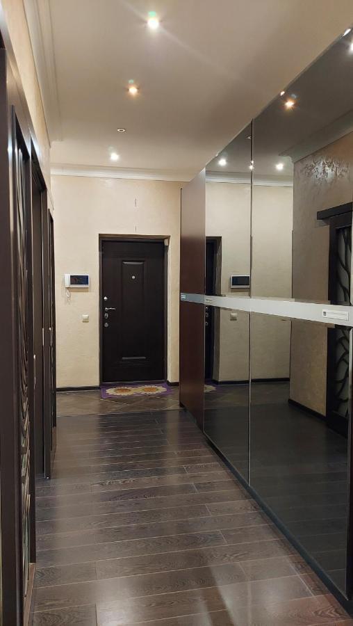 Просторі Апартаменти Kiev Buitenkant foto